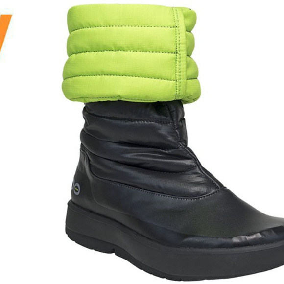 oofos boots